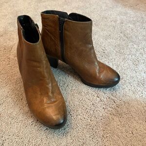 Carmens Heeled Booties